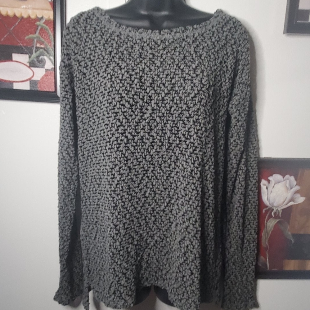 Aeropostale Black and Gray Textured Scoop Neck Sweater